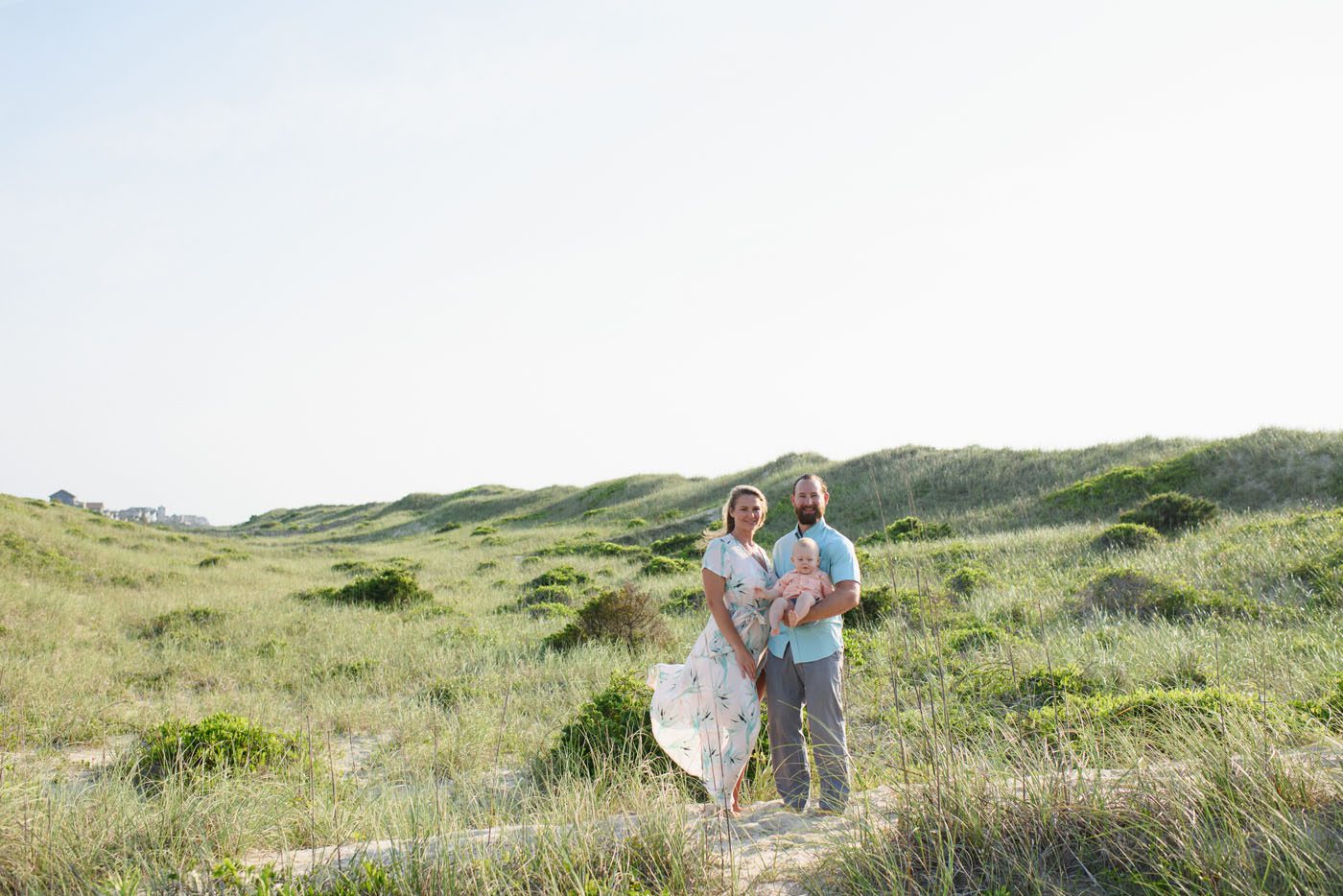 Family portraits on the green dunes in Avon